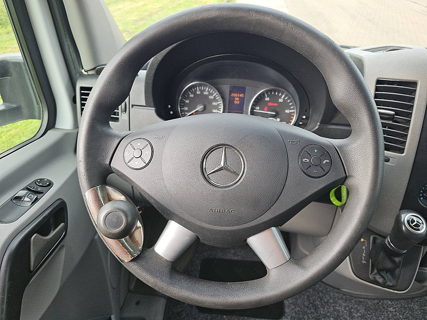 Mercedes-Benz Mercedes-Benz