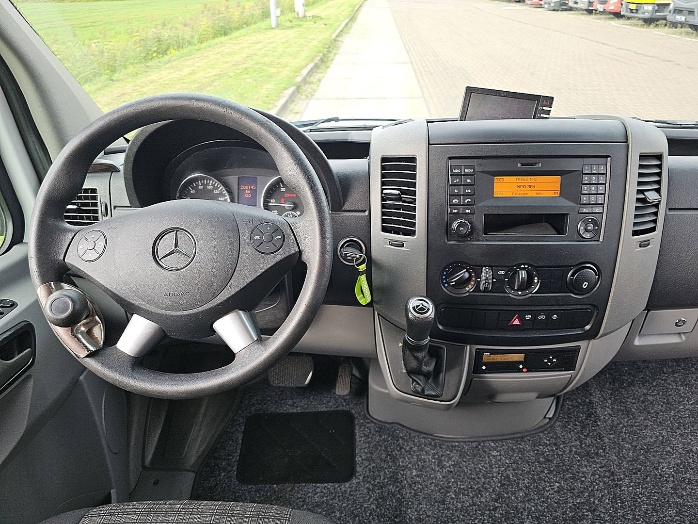 Mercedes-Benz Mercedes-Benz
