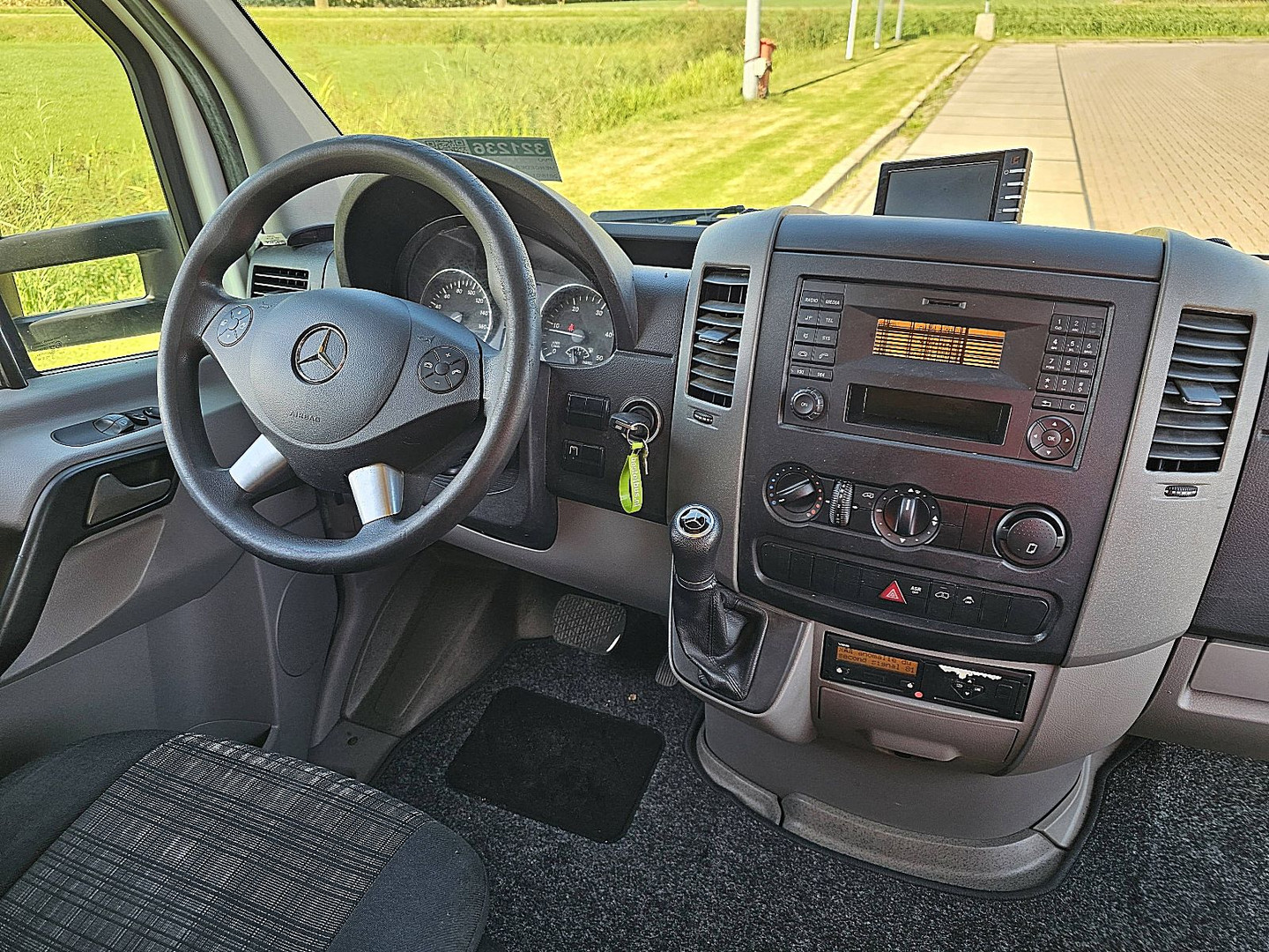 Mercedes-Benz Mercedes-Benz