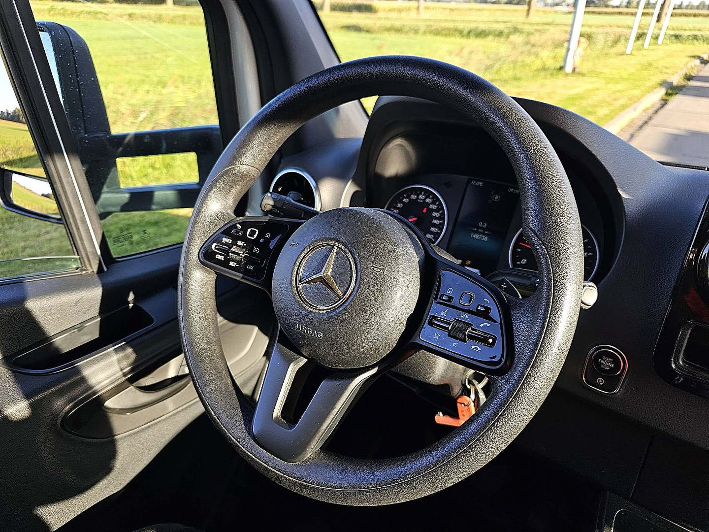 Mercedes-Benz Mercedes-Benz