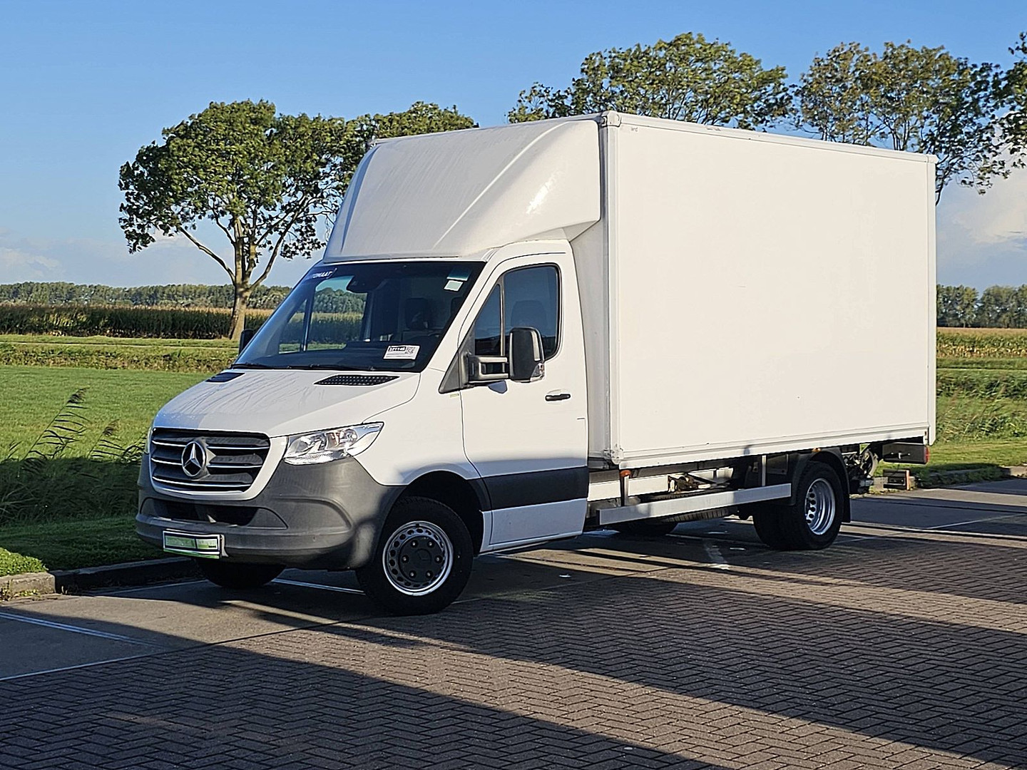 Mercedes-Benz Mercedes-Benz