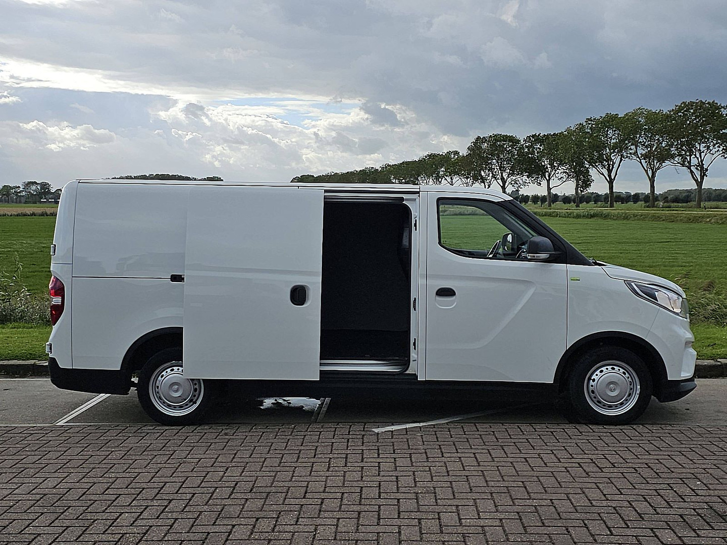 Maxus