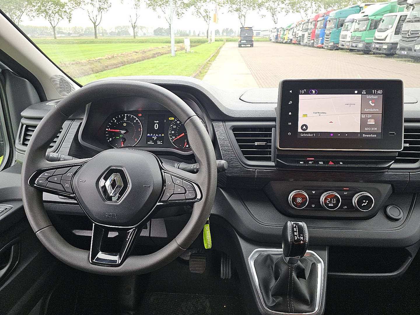 Renault Renault