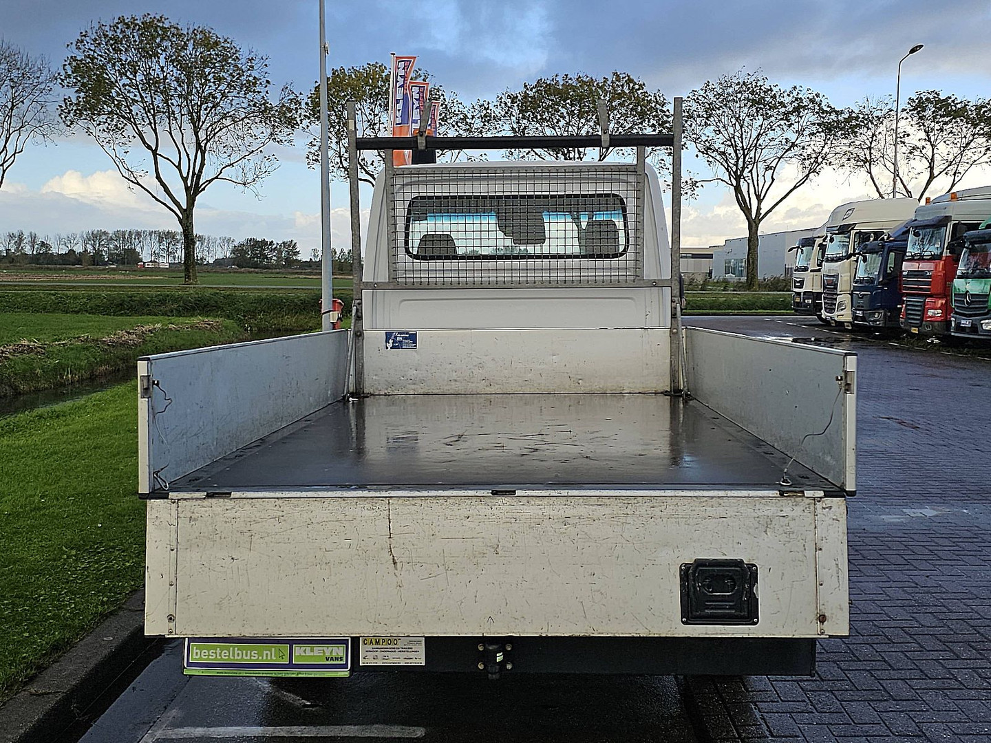 Mercedes-Benz Mercedes-Benz