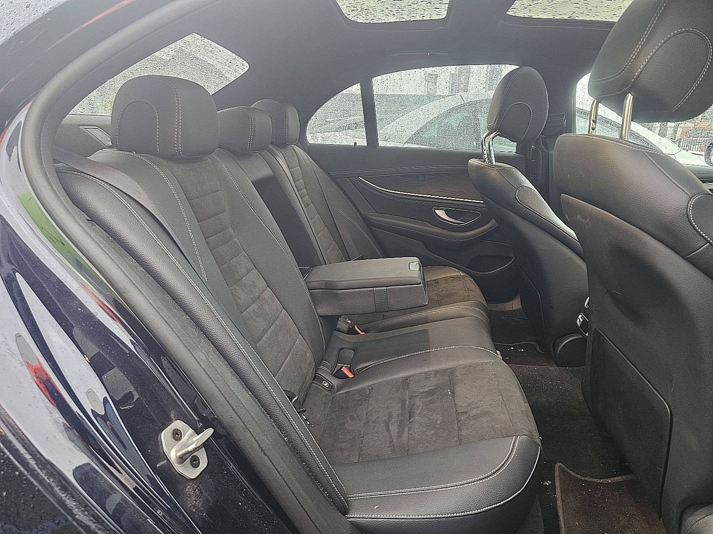 Mercedes-Benz Mercedes-Benz