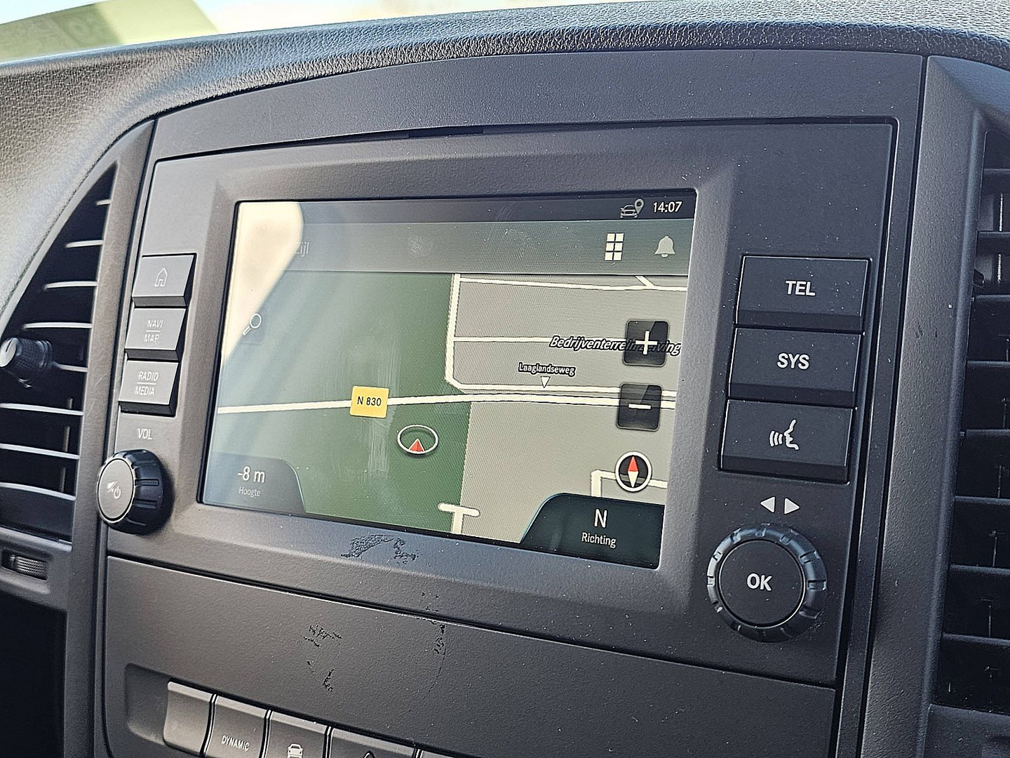 Mercedes-Benz Mercedes-Benz