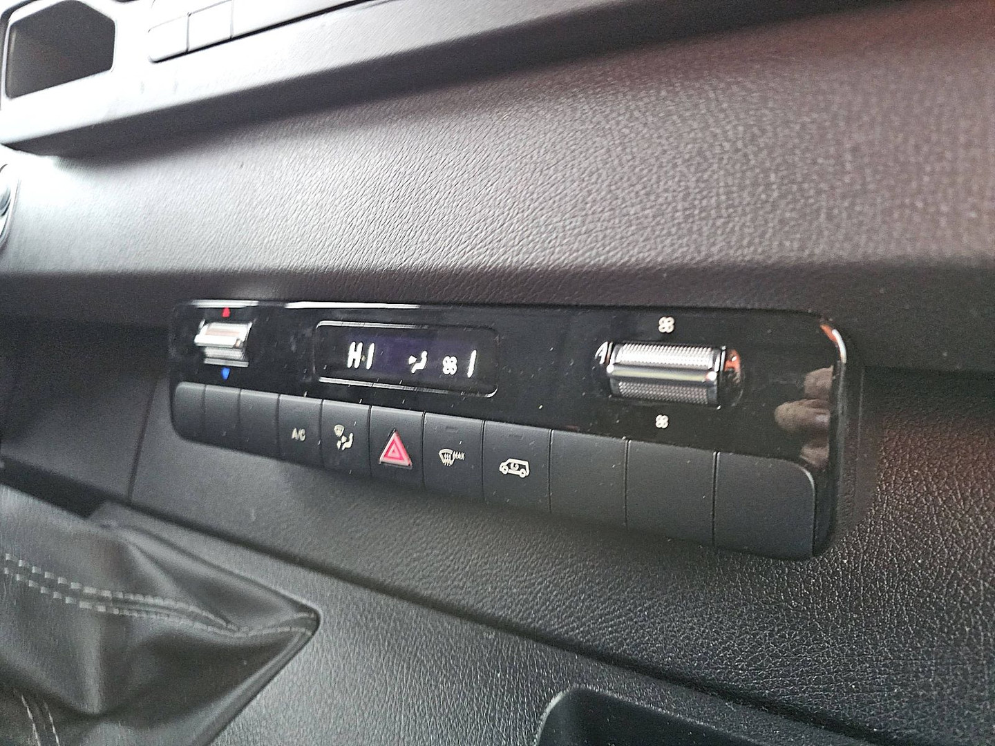 Mercedes-Benz Mercedes-Benz