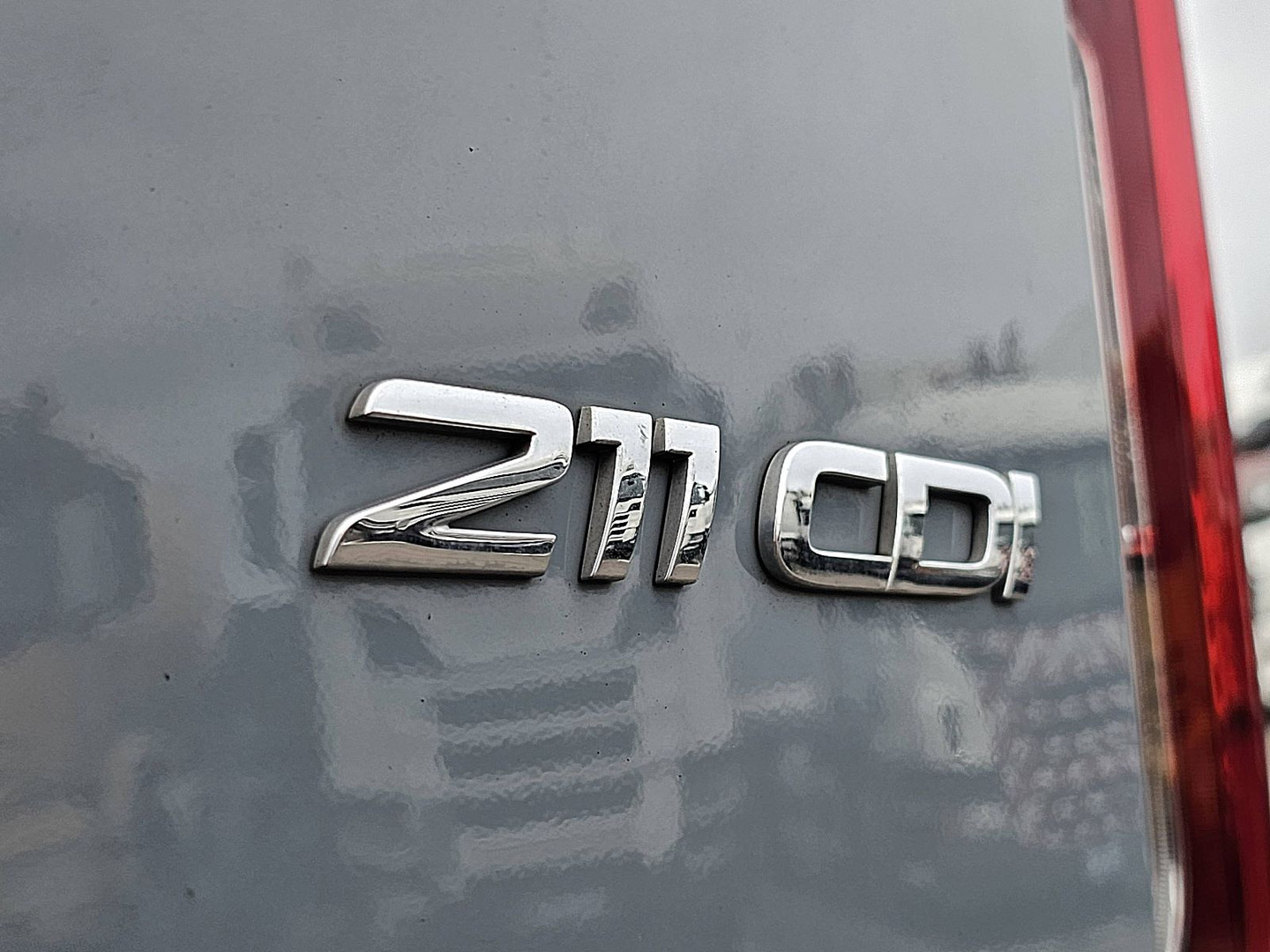 Mercedes-Benz Mercedes-Benz