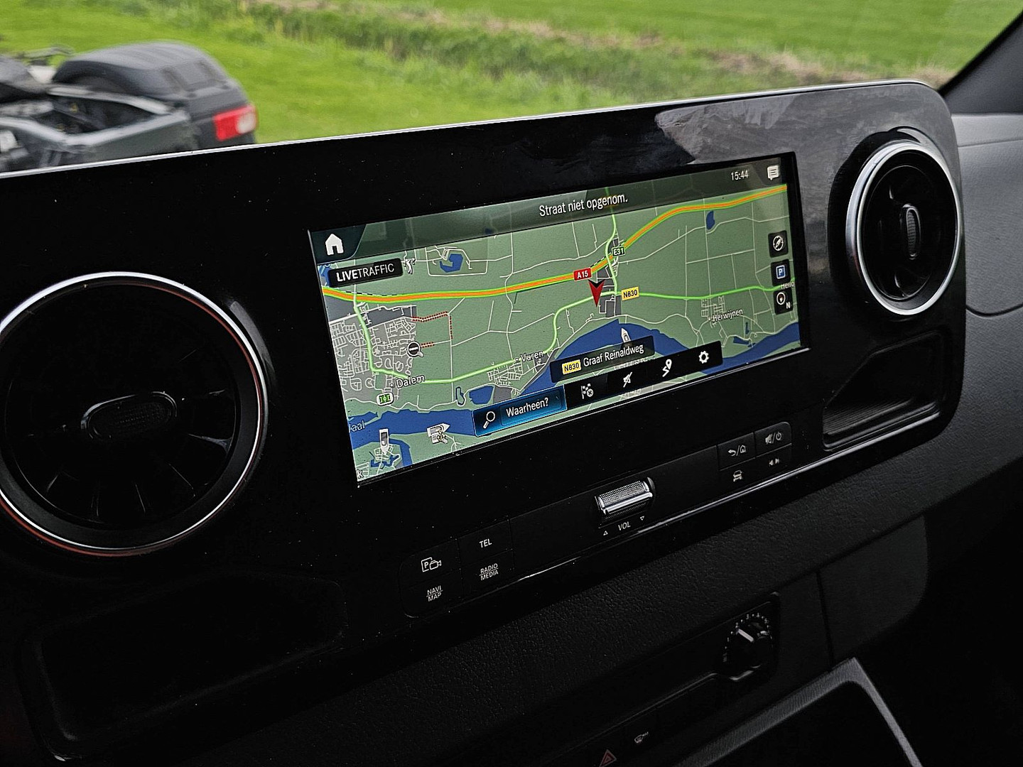 Mercedes-Benz Mercedes-Benz