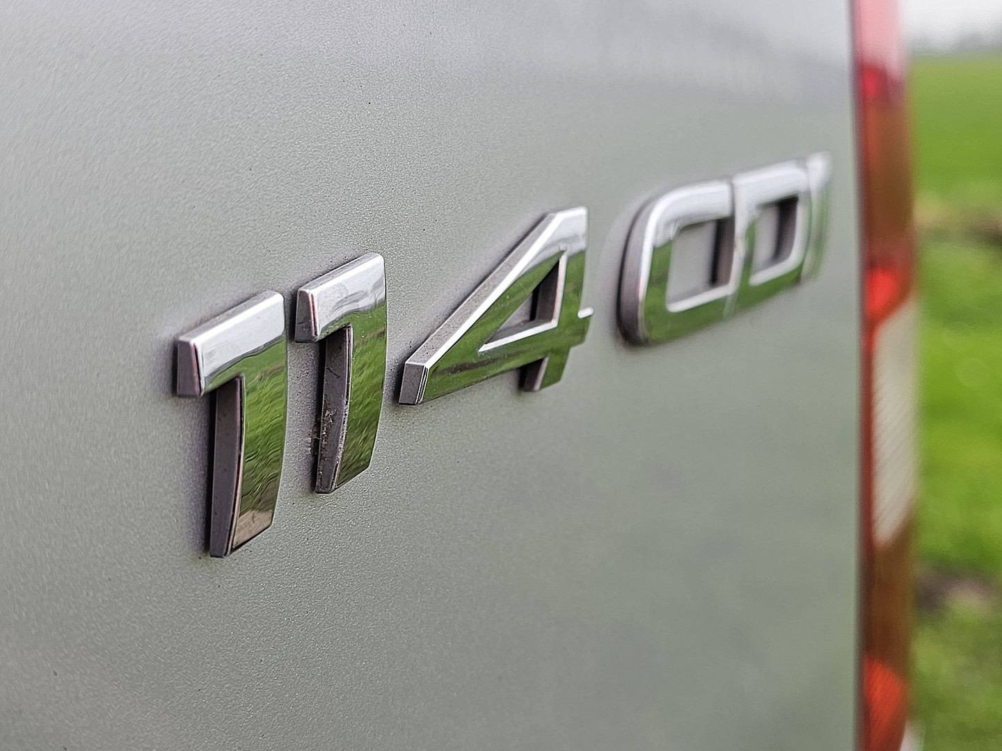 Mercedes-Benz Mercedes-Benz