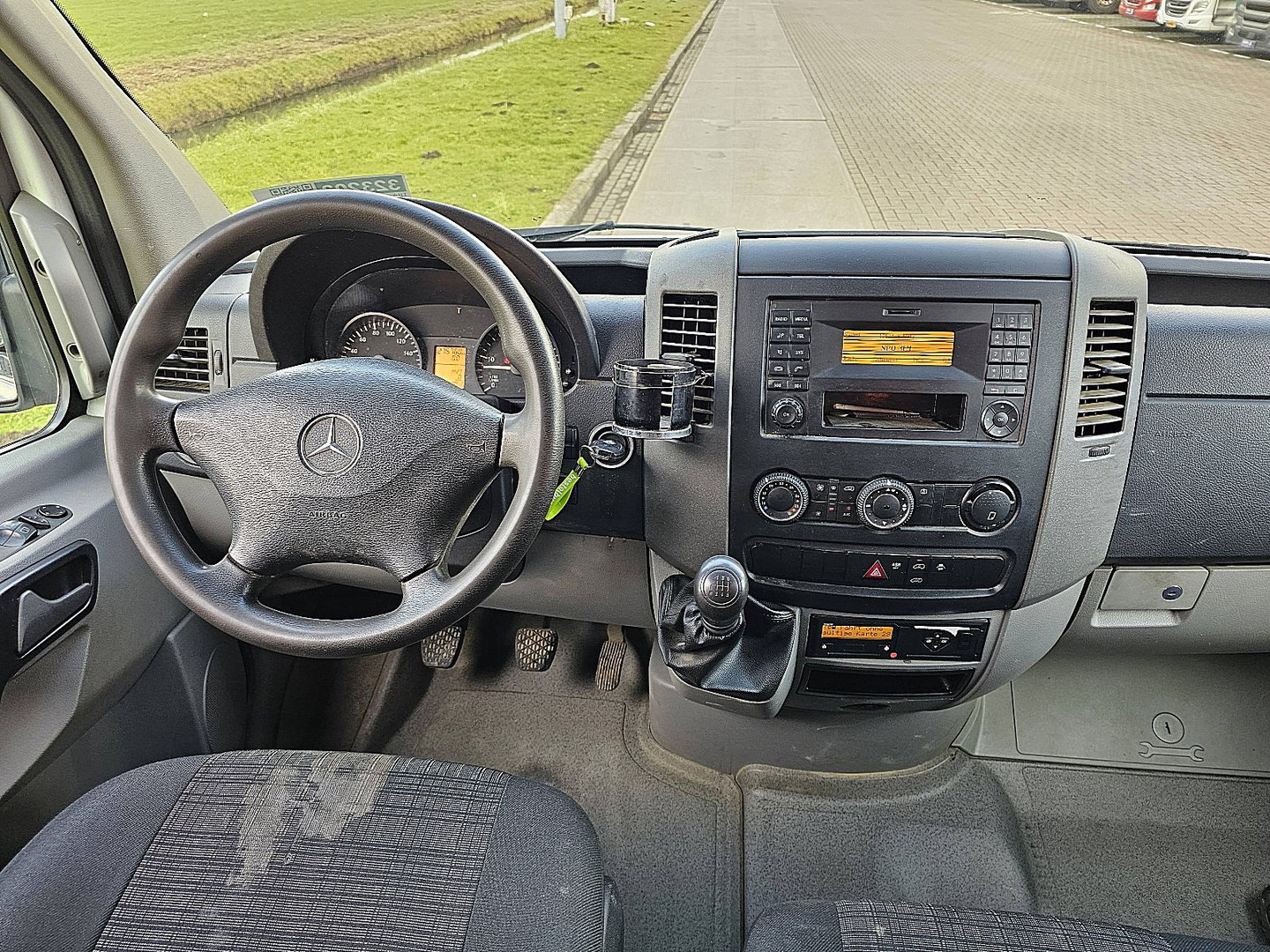 Mercedes-Benz Mercedes-Benz