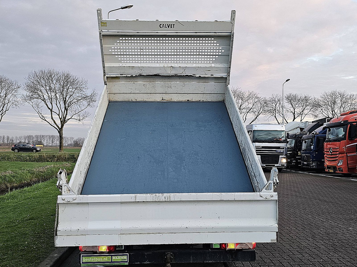 Mercedes-Benz Mercedes-Benz