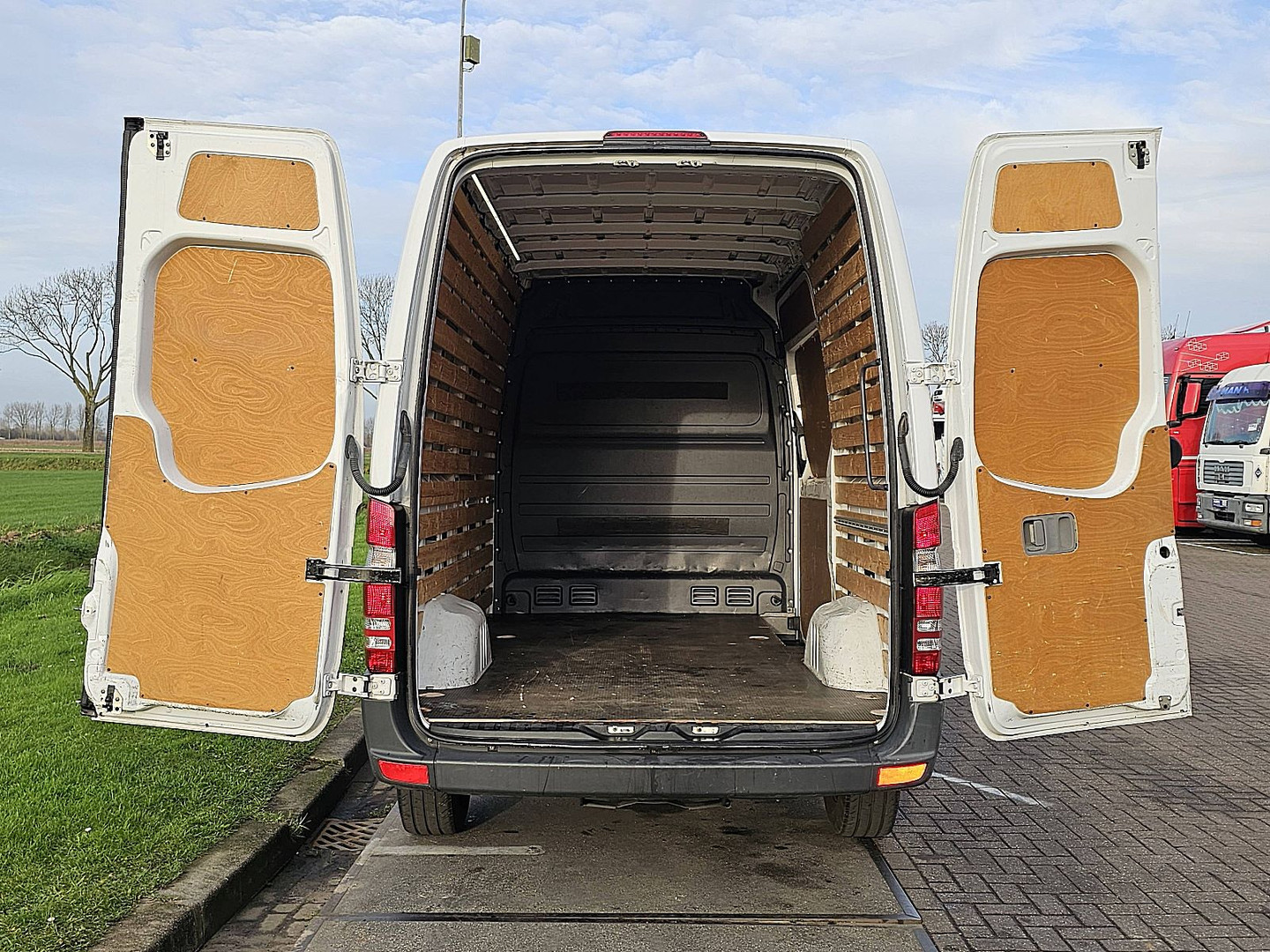 Mercedes-Benz Mercedes-Benz