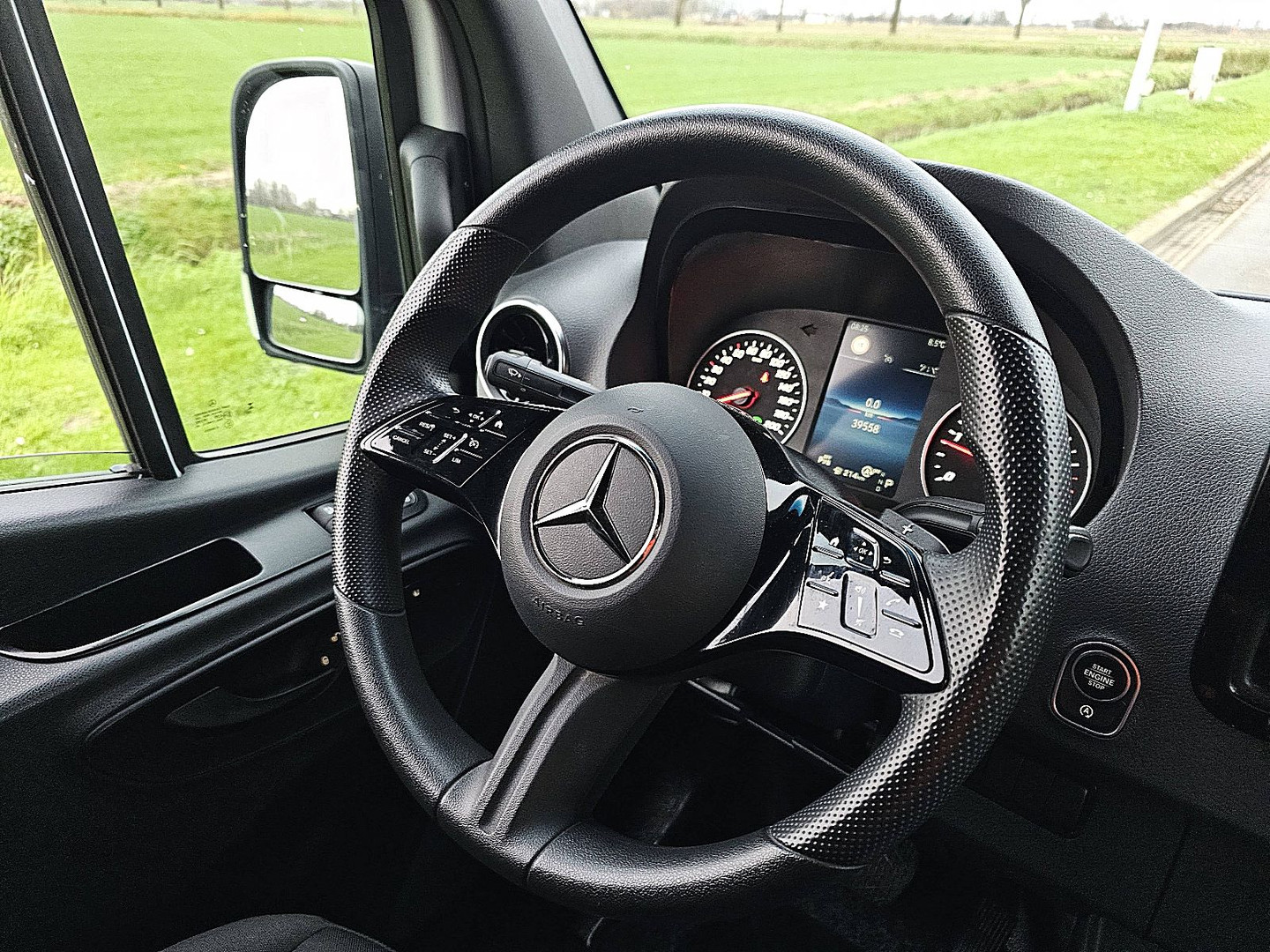 Mercedes-Benz Mercedes-Benz