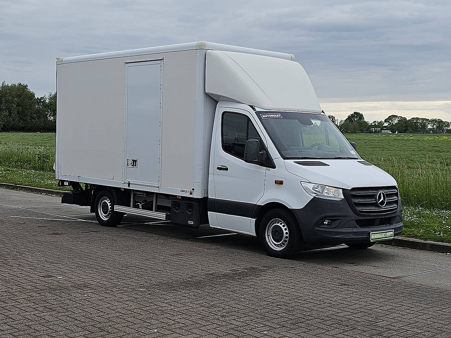 Mercedes-Benz