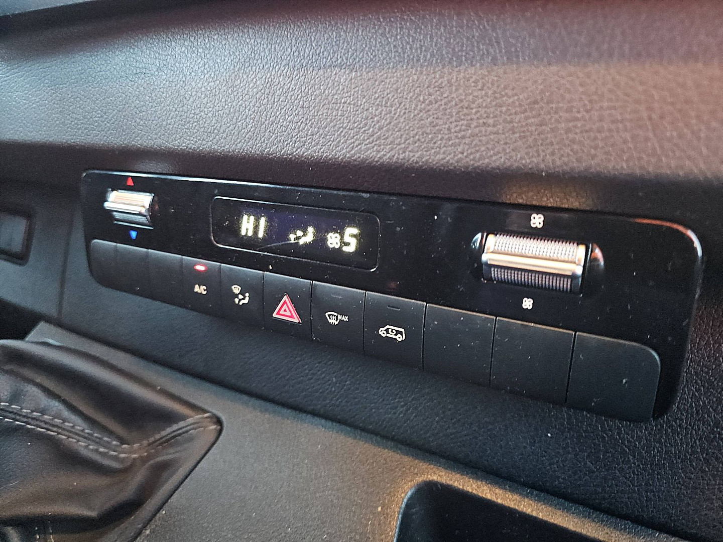 Mercedes-Benz Mercedes-Benz