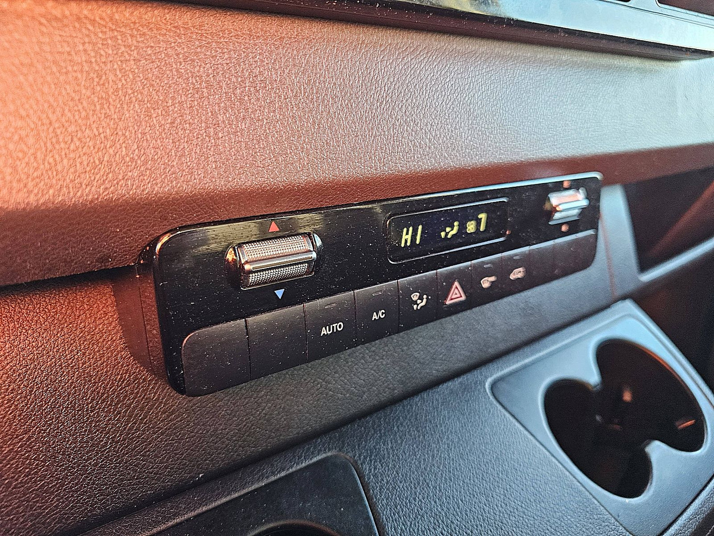 Mercedes-Benz Mercedes-Benz