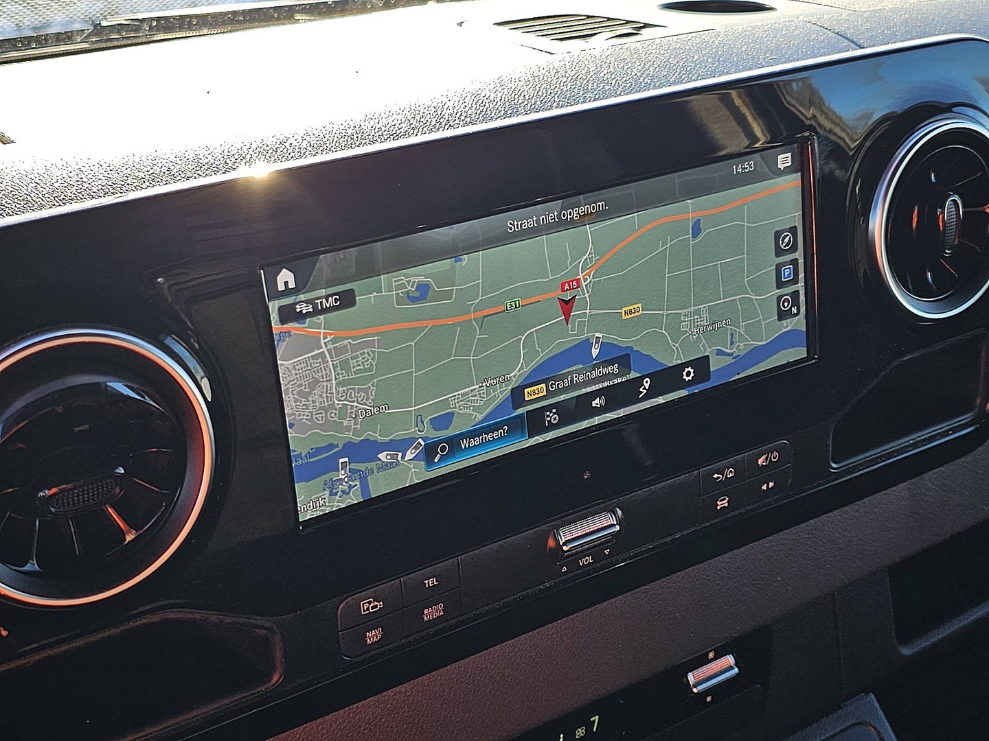 Mercedes-Benz Mercedes-Benz