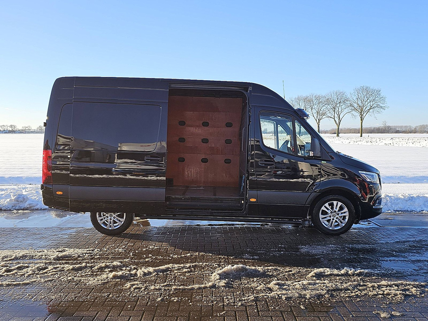 Mercedes-Benz Mercedes-Benz