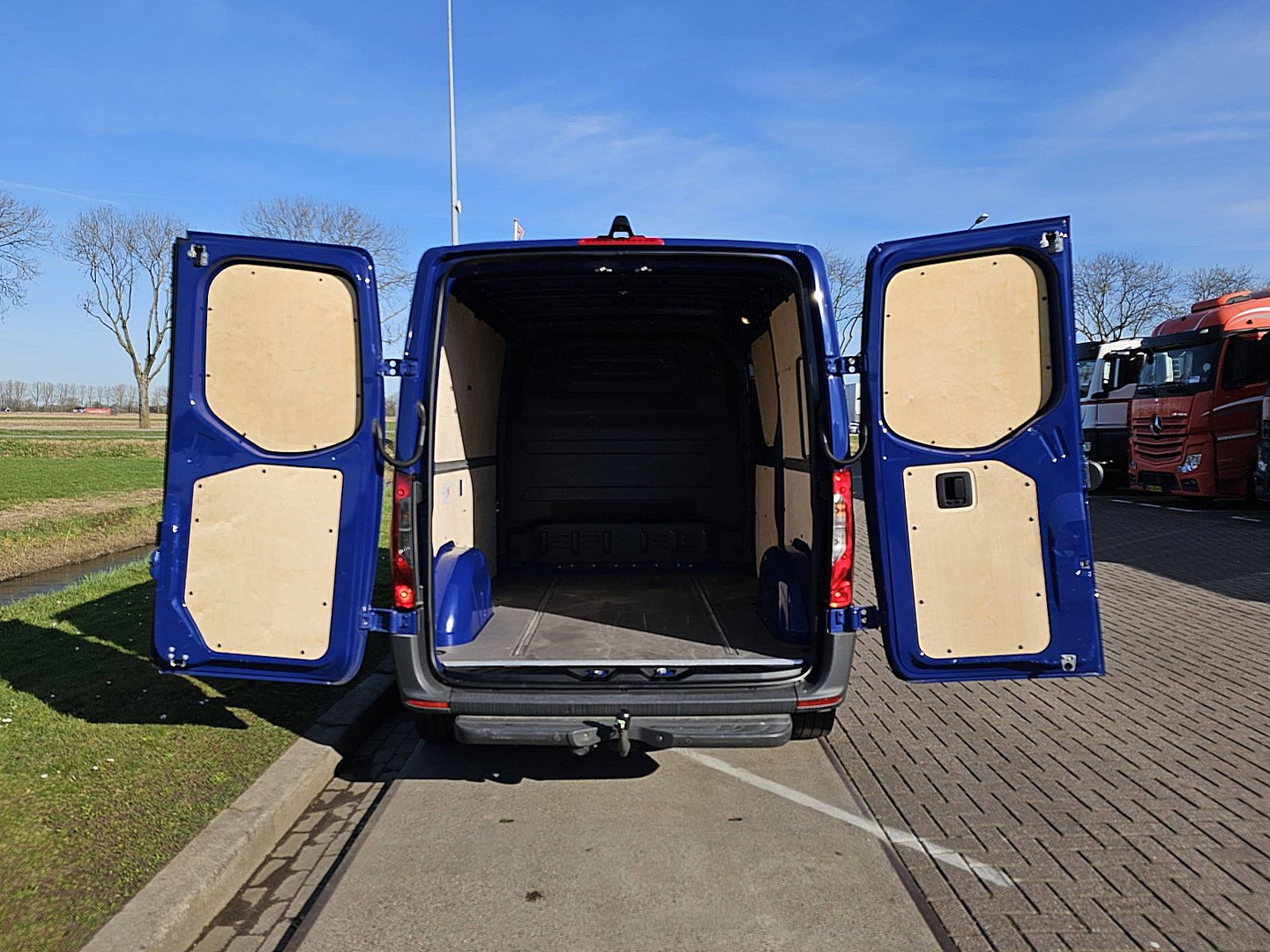 Mercedes-Benz Mercedes-Benz