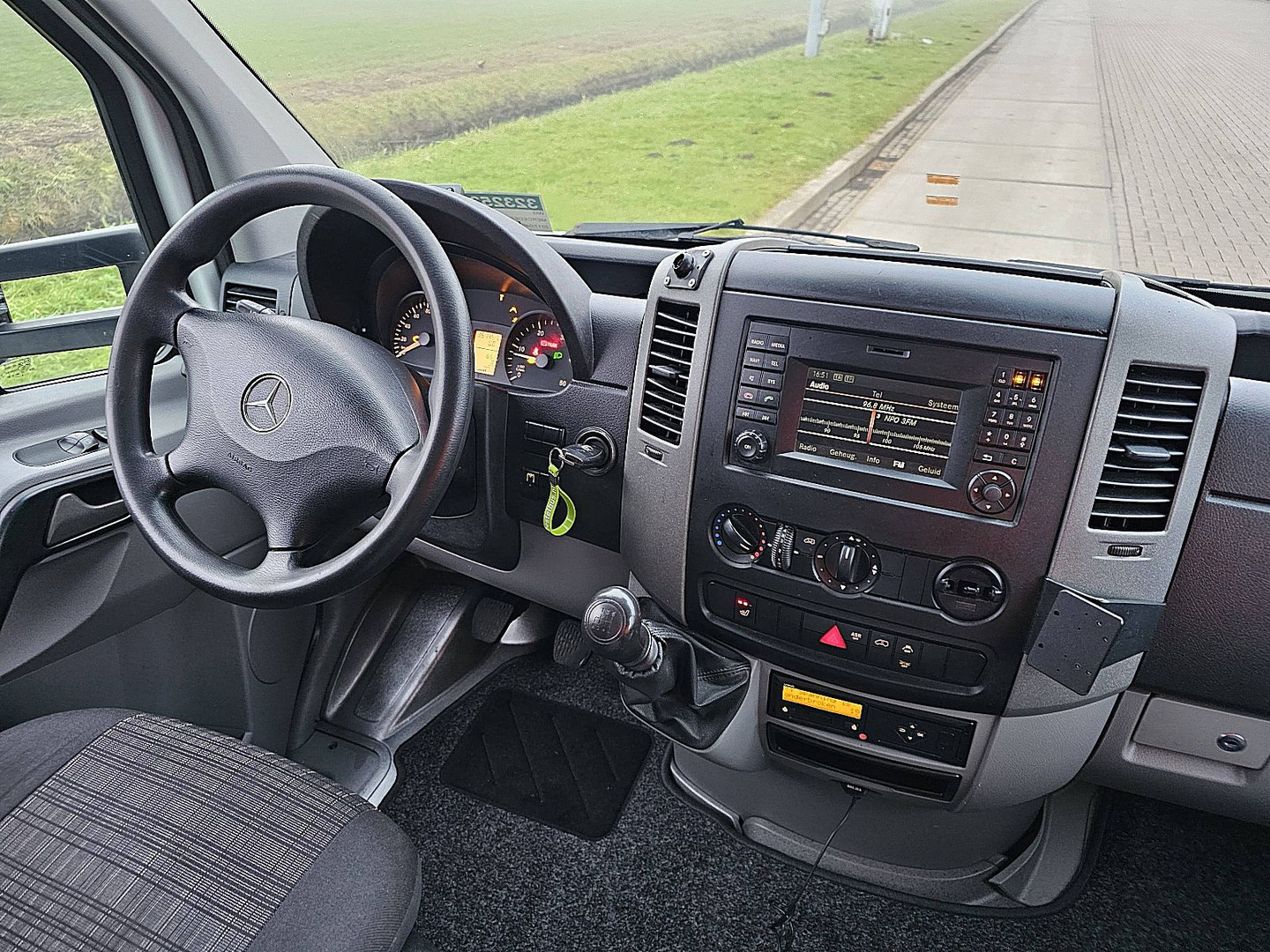 Mercedes-Benz Mercedes-Benz