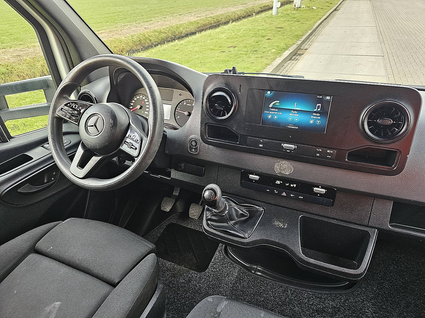 Mercedes-Benz Mercedes-Benz