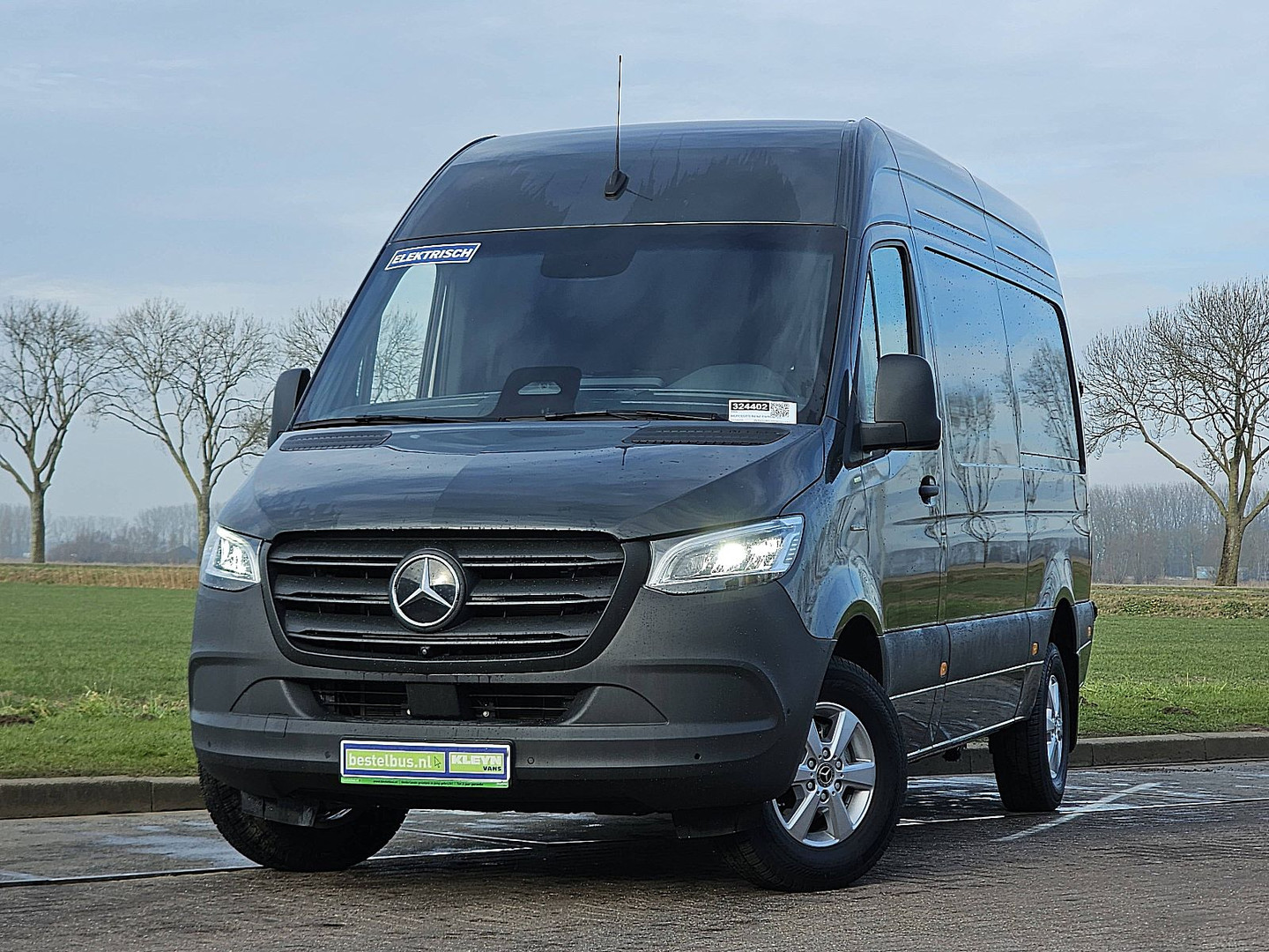 Mercedes-Benz Mercedes-Benz