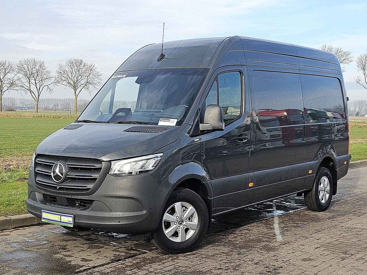 Mercedes-Benz Mercedes-Benz