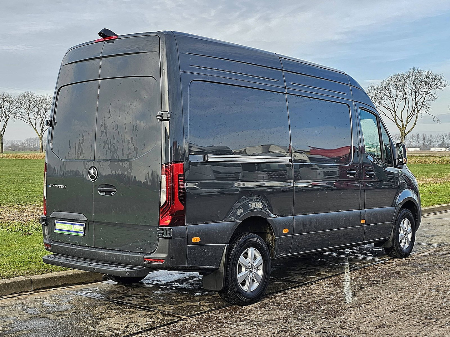 Mercedes-Benz Mercedes-Benz