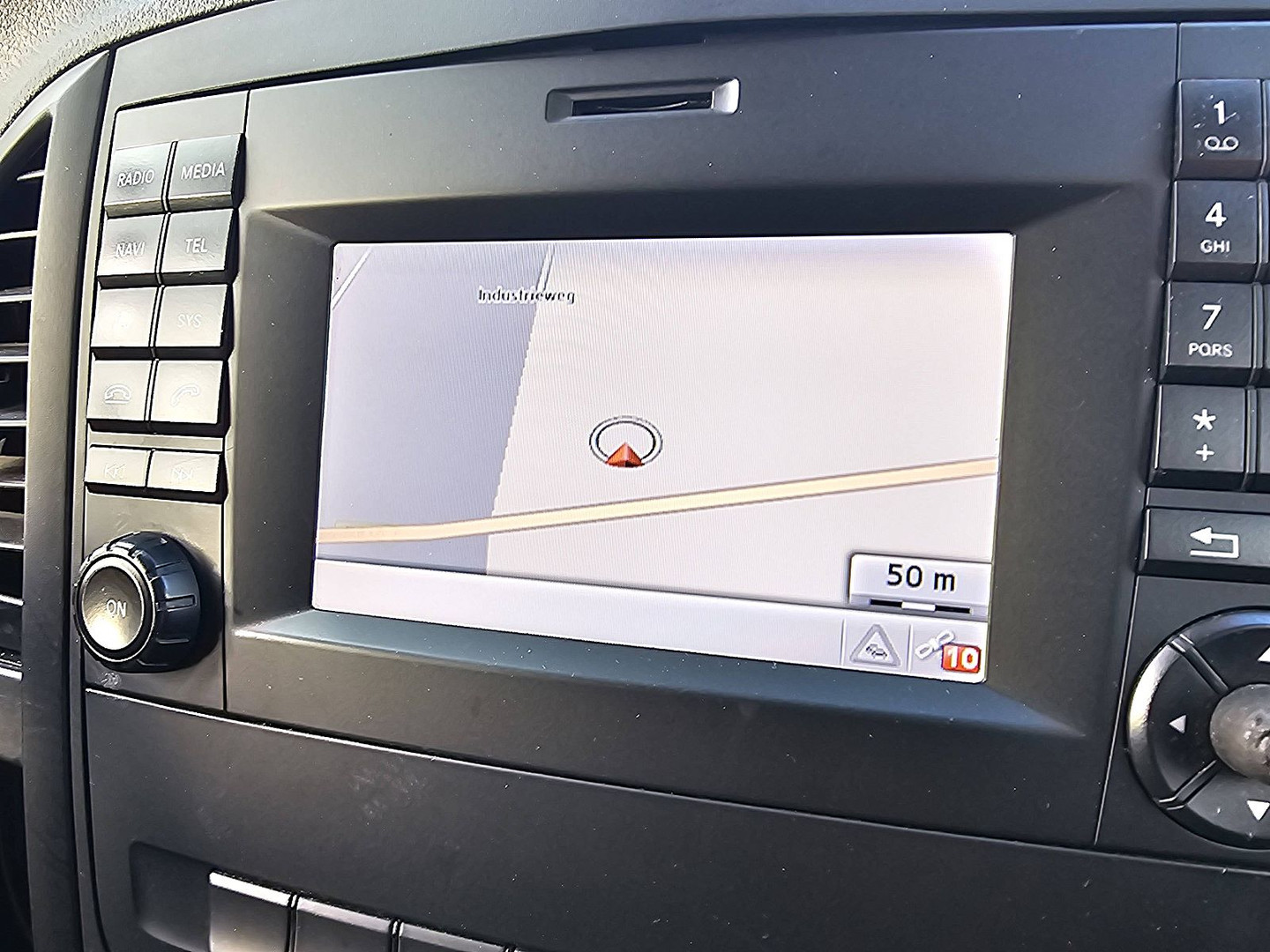 Mercedes-Benz Mercedes-Benz