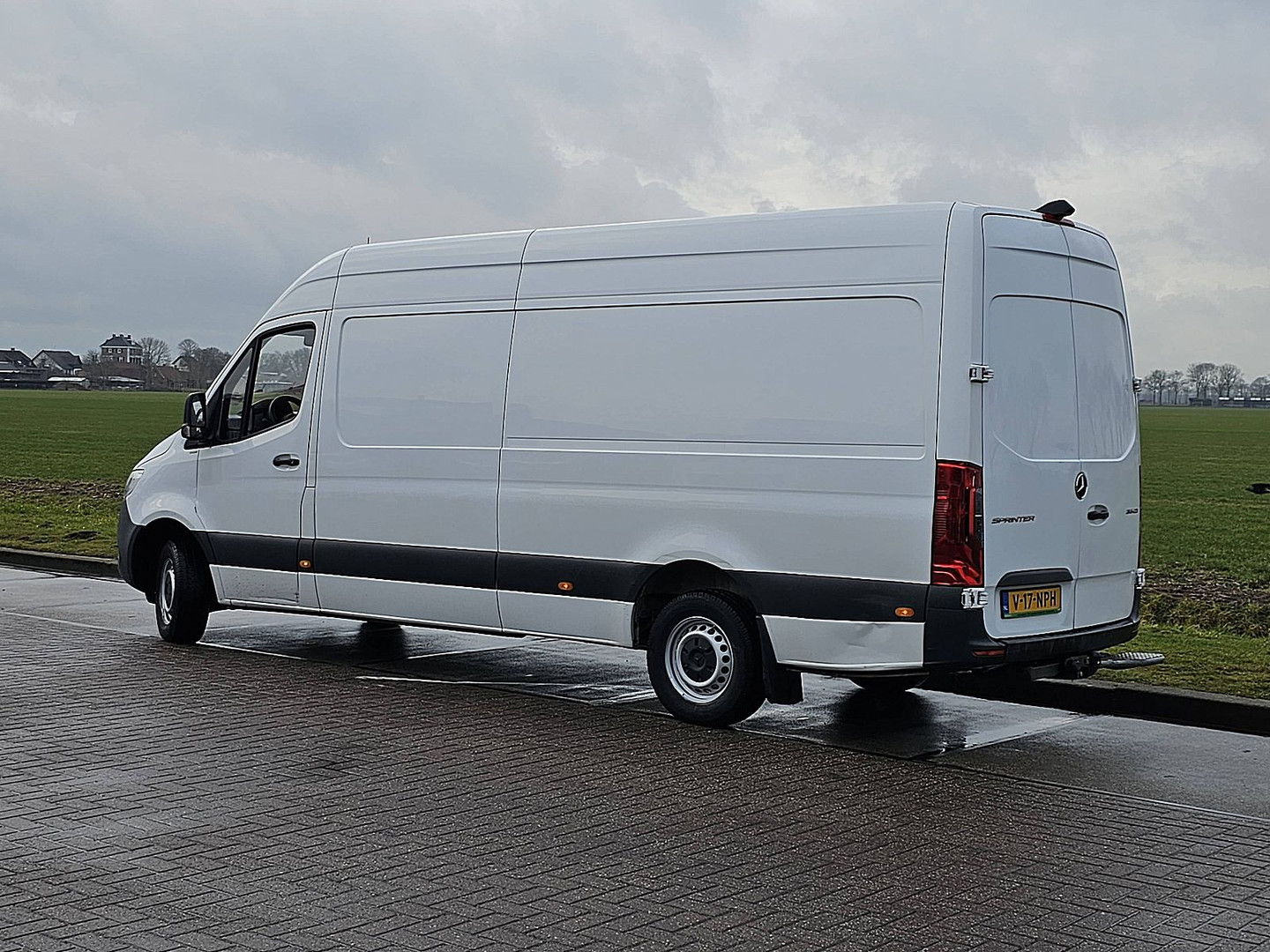 Mercedes-Benz Mercedes-Benz