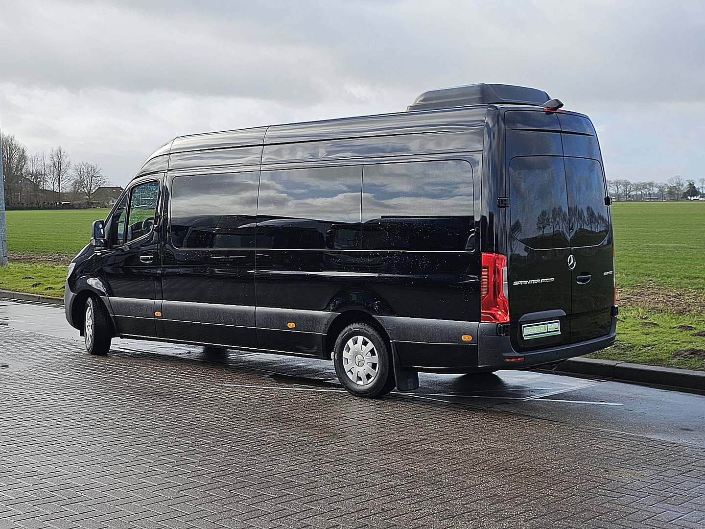 Mercedes-Benz Mercedes-Benz