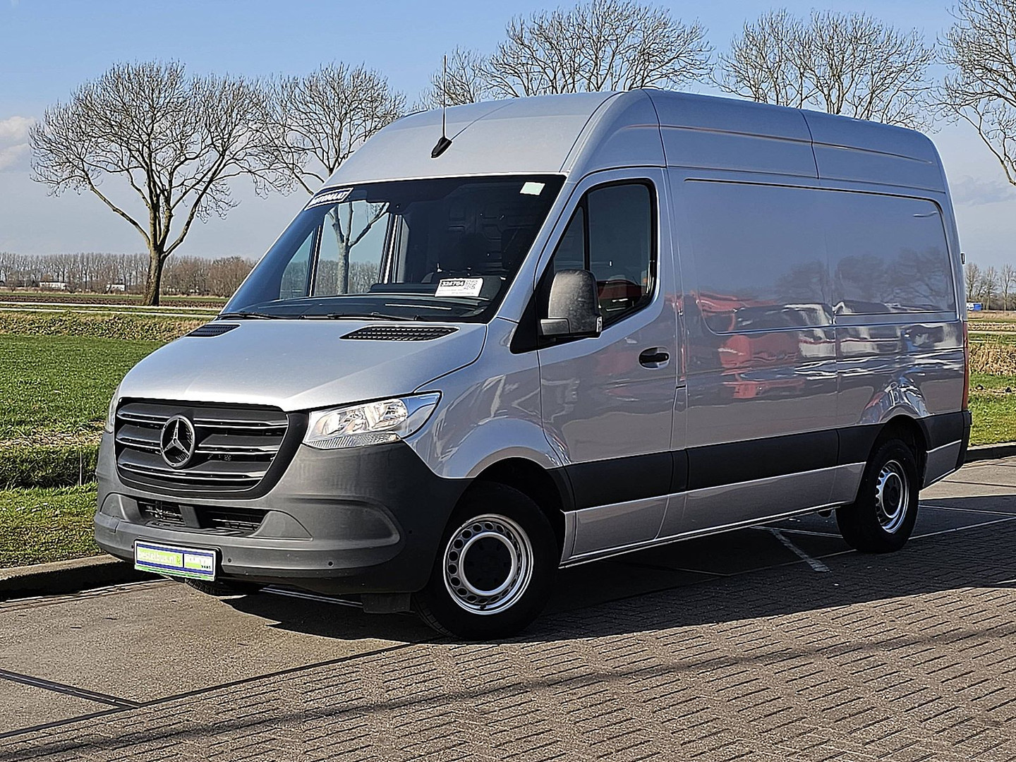 Mercedes-Benz Mercedes-Benz