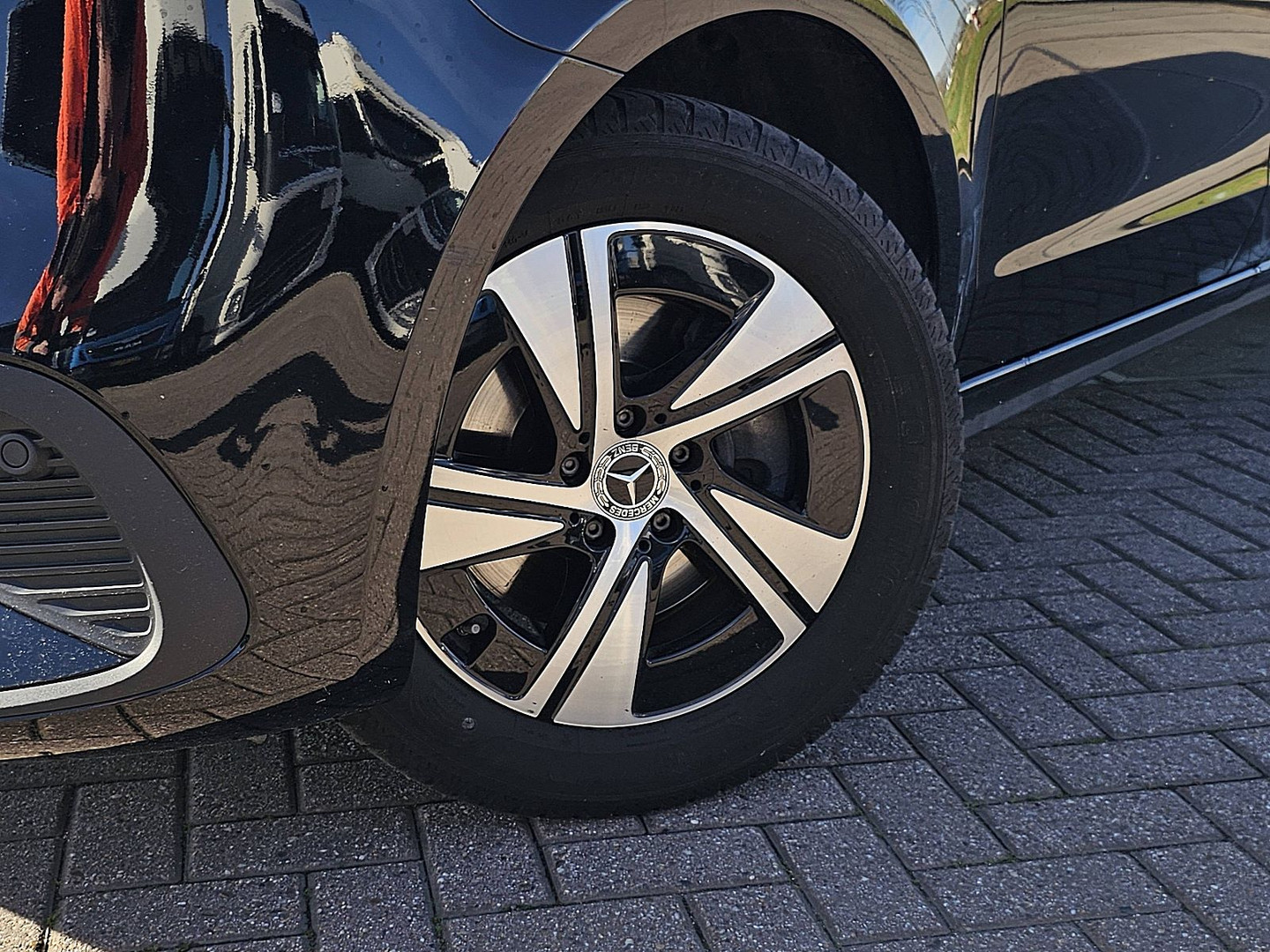 Mercedes-Benz Mercedes-Benz