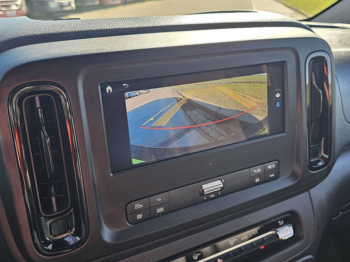 Mercedes-Benz Mercedes-Benz