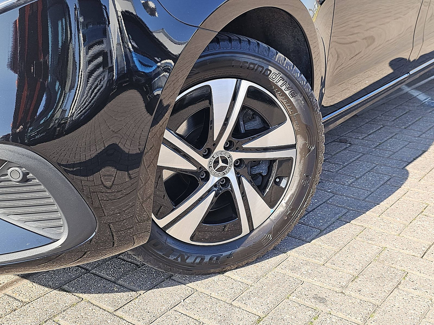 Mercedes-Benz Mercedes-Benz