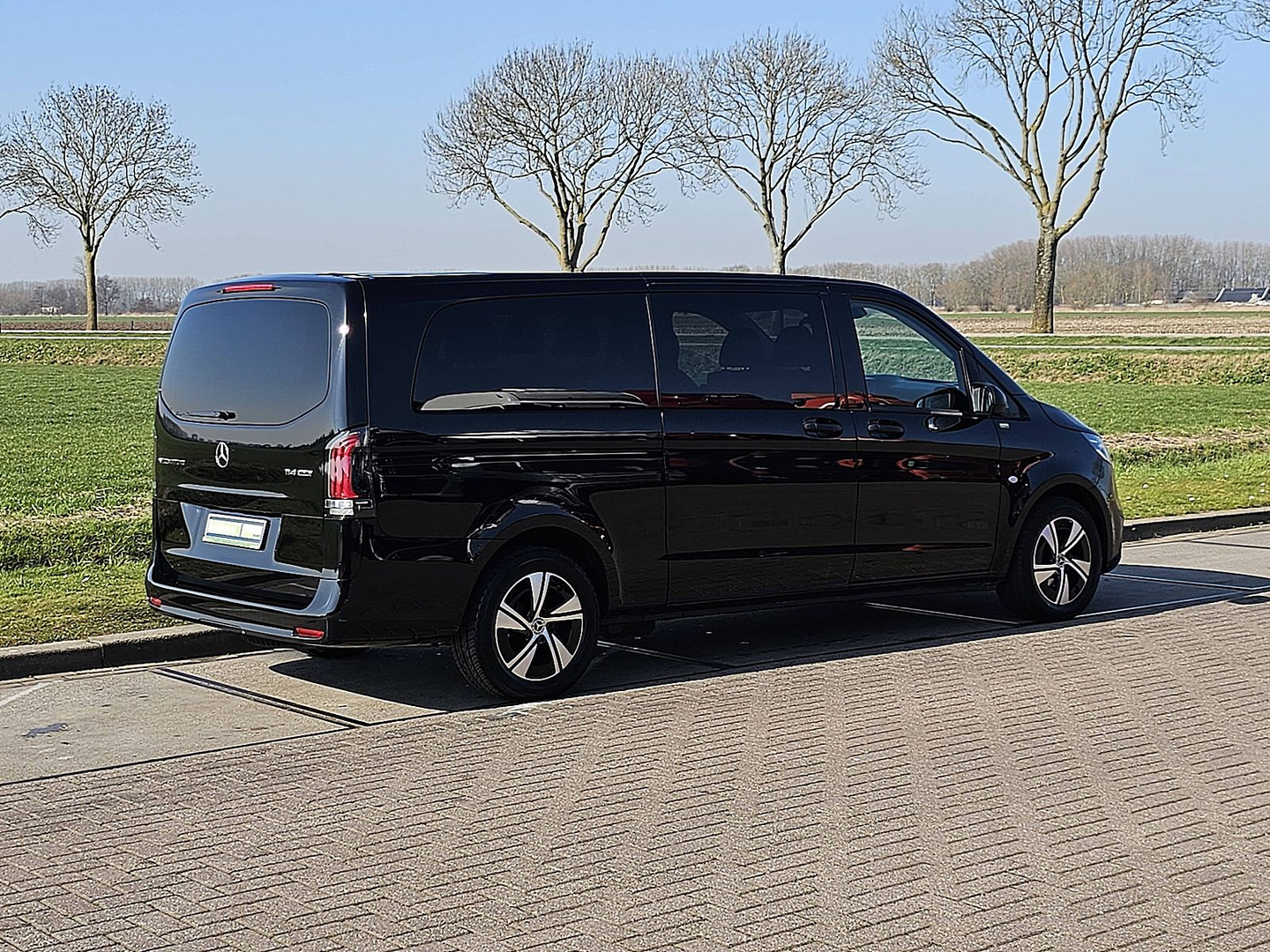 Mercedes-Benz Mercedes-Benz