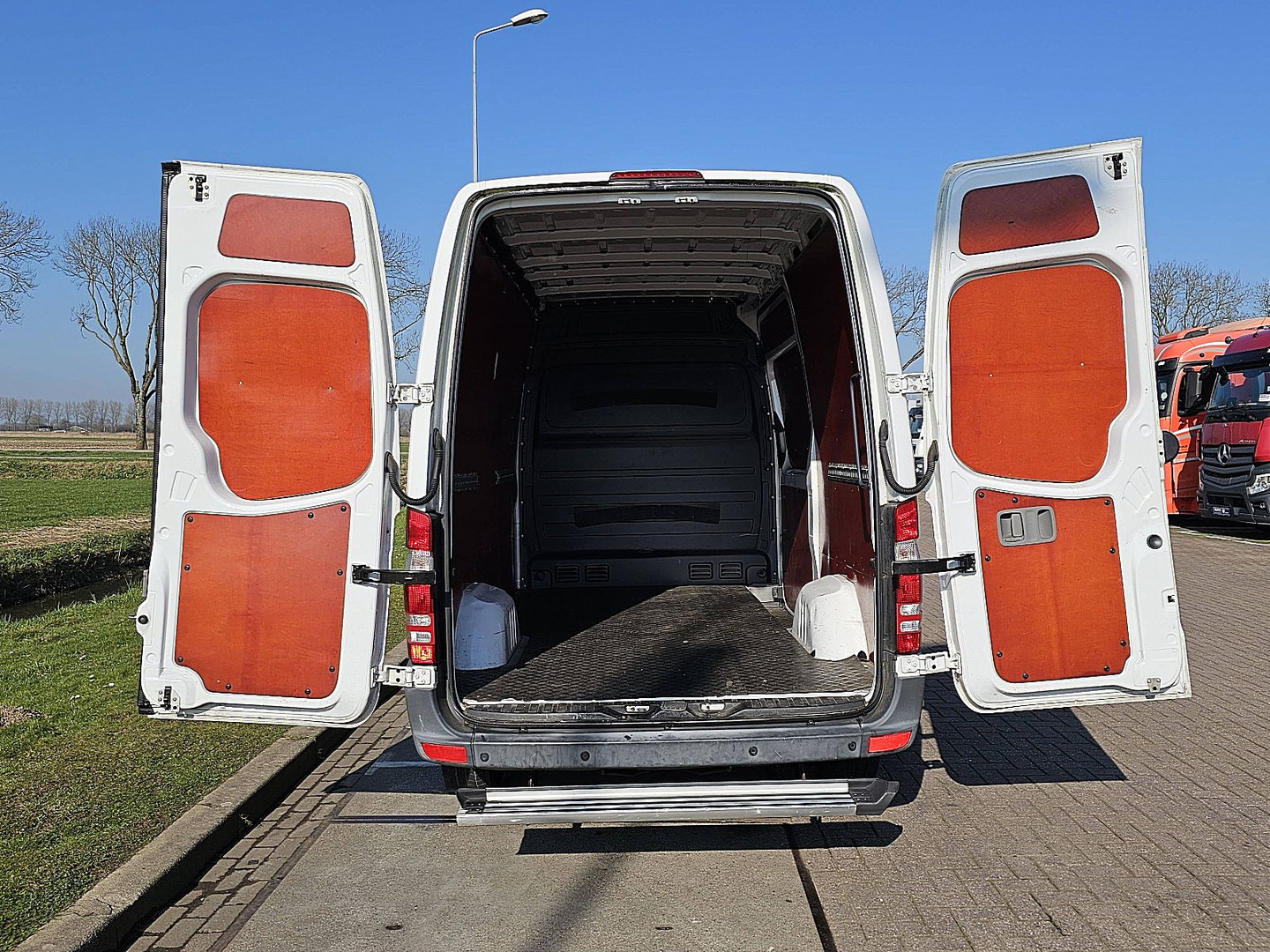 Mercedes-Benz Mercedes-Benz