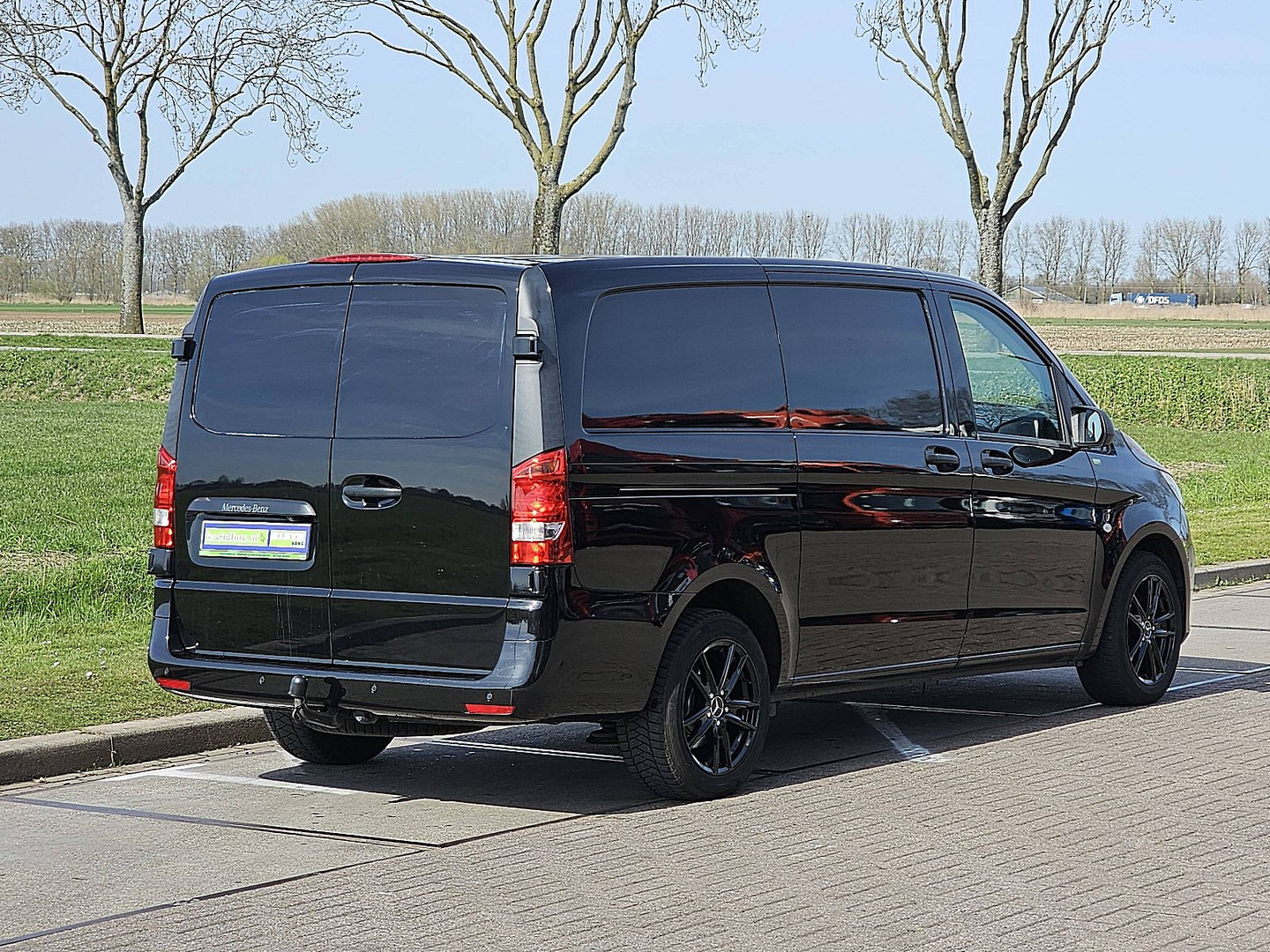 Mercedes-Benz Mercedes-Benz