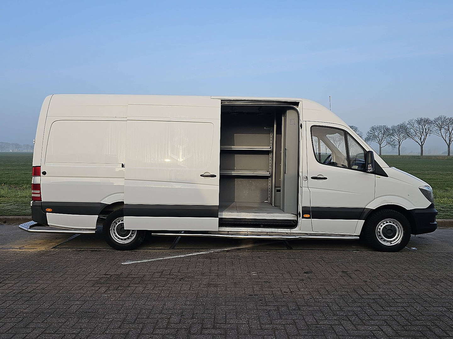 Mercedes-Benz Mercedes-Benz