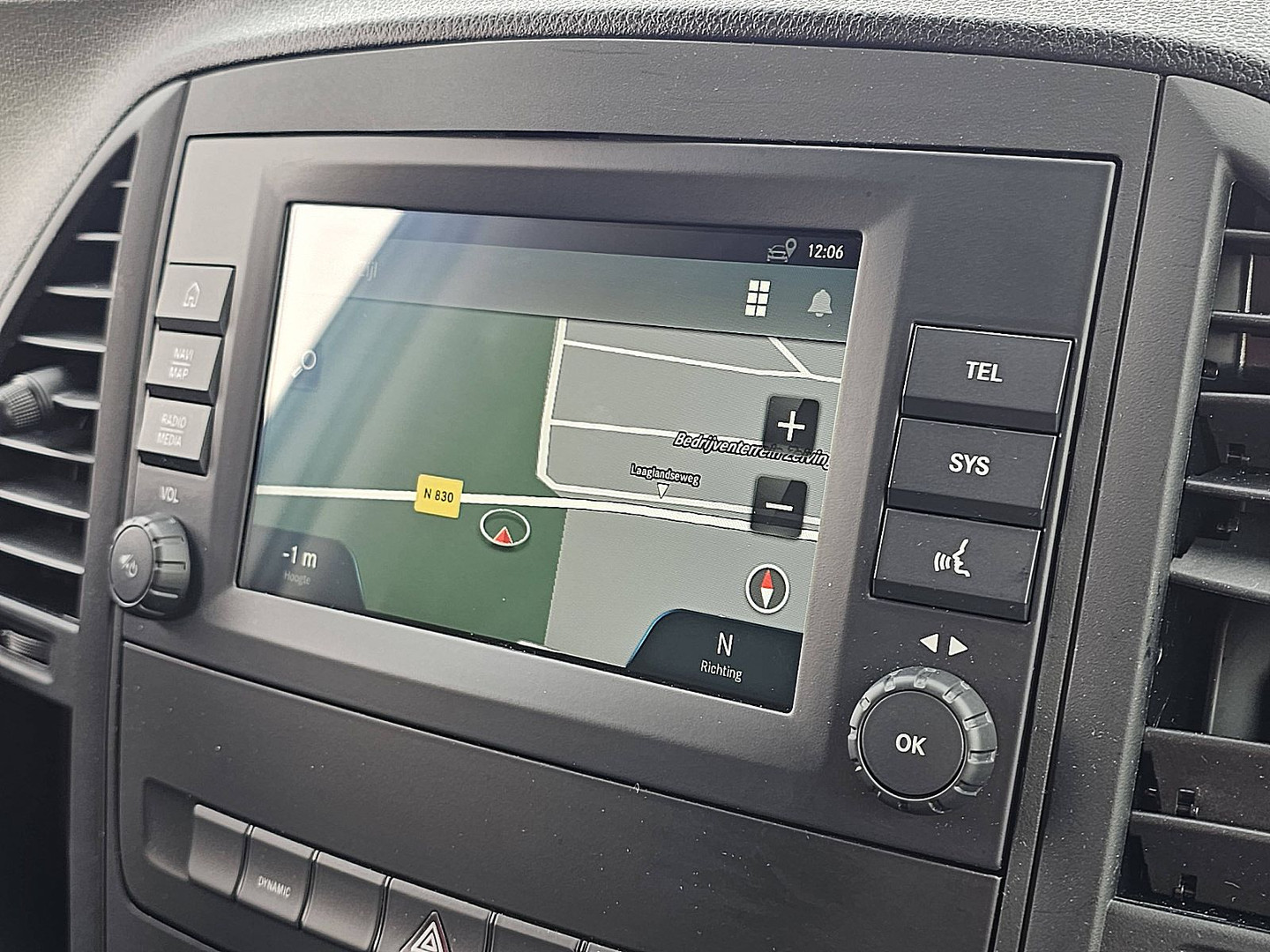 Mercedes-Benz Mercedes-Benz