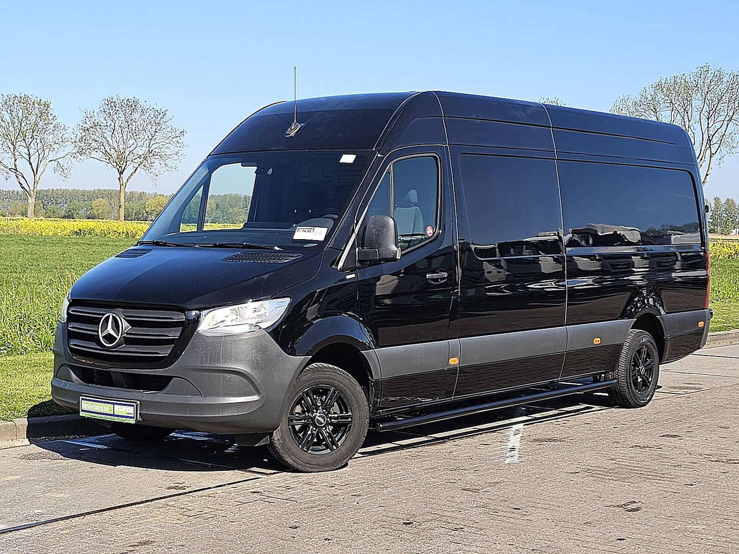 Mercedes-Benz Mercedes-Benz