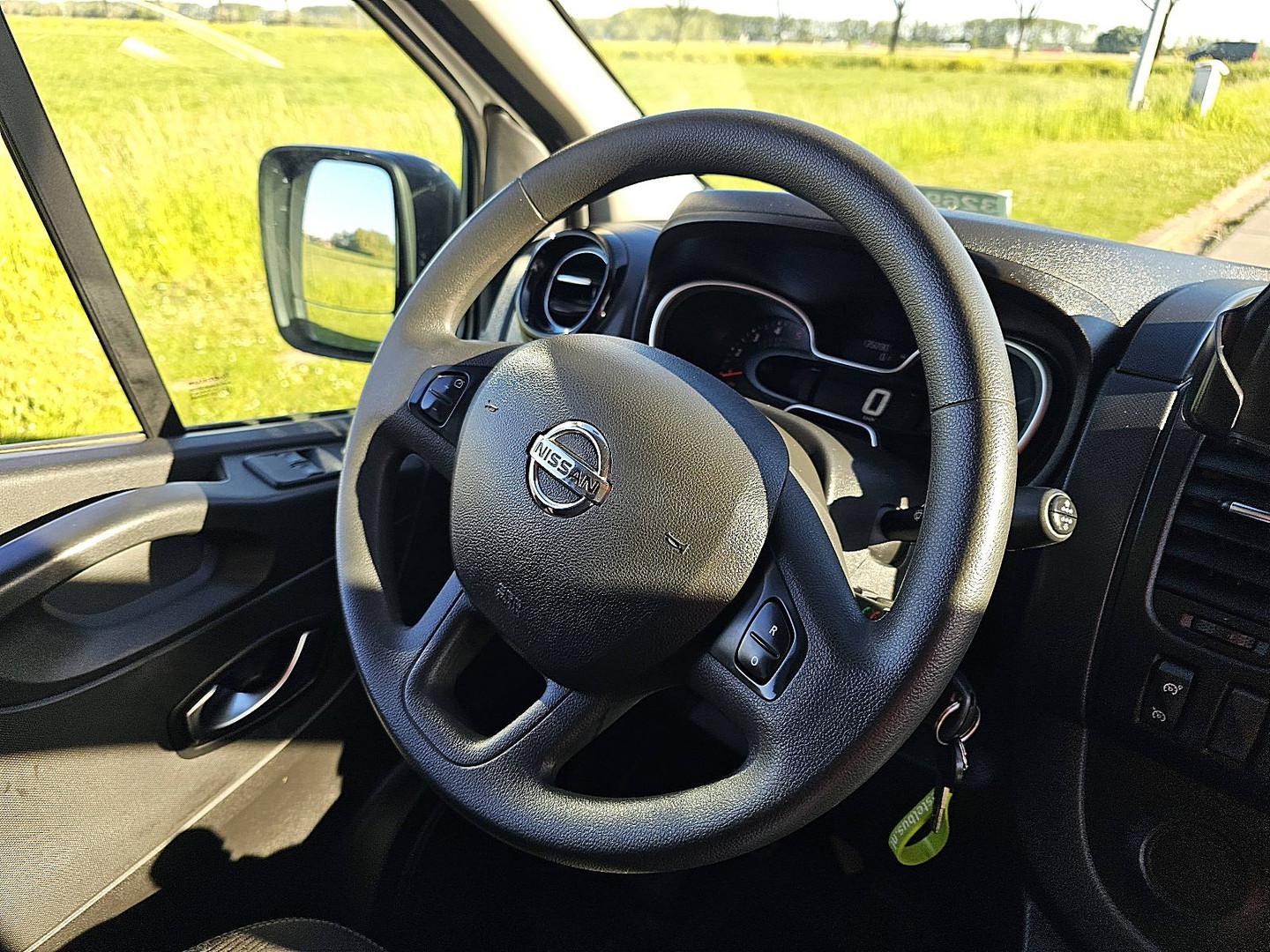 Nissan Nissan