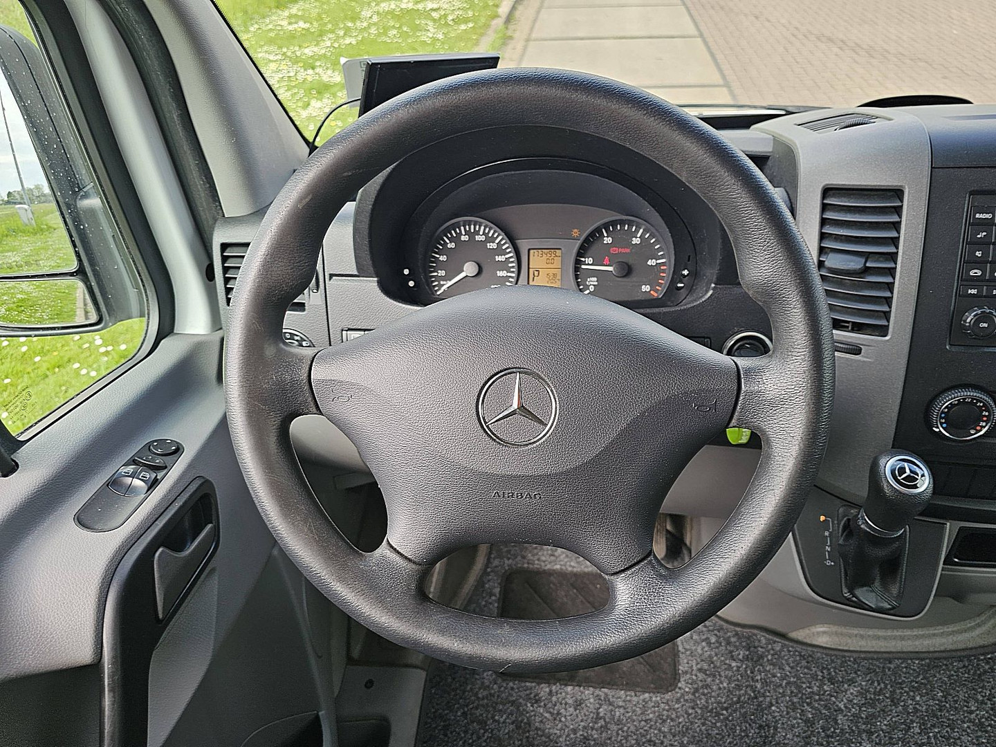 Mercedes-Benz Mercedes-Benz