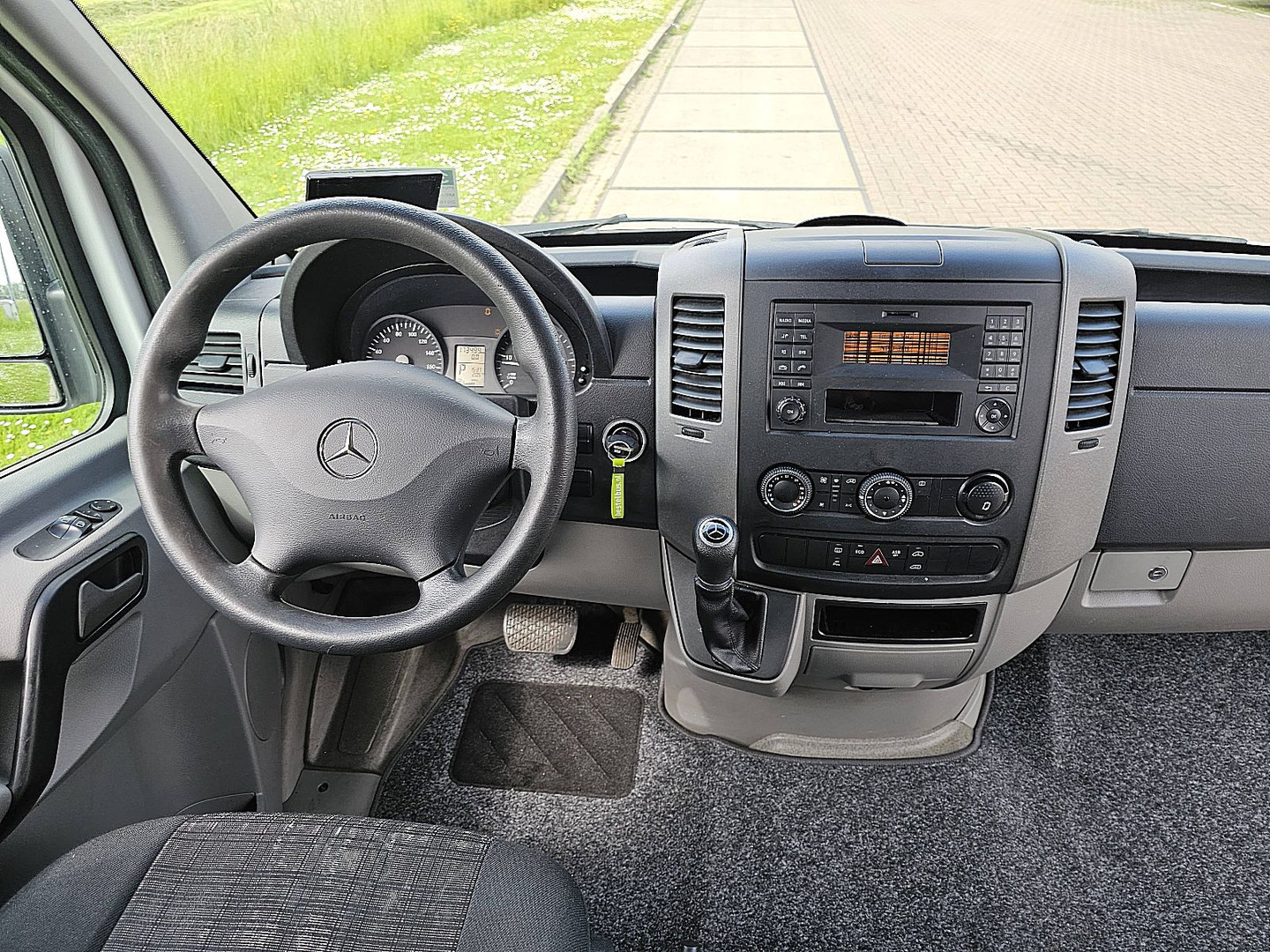 Mercedes-Benz Mercedes-Benz