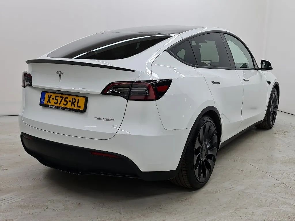 Tesla Tesla
