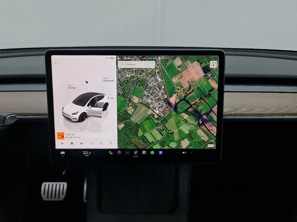 Tesla Tesla