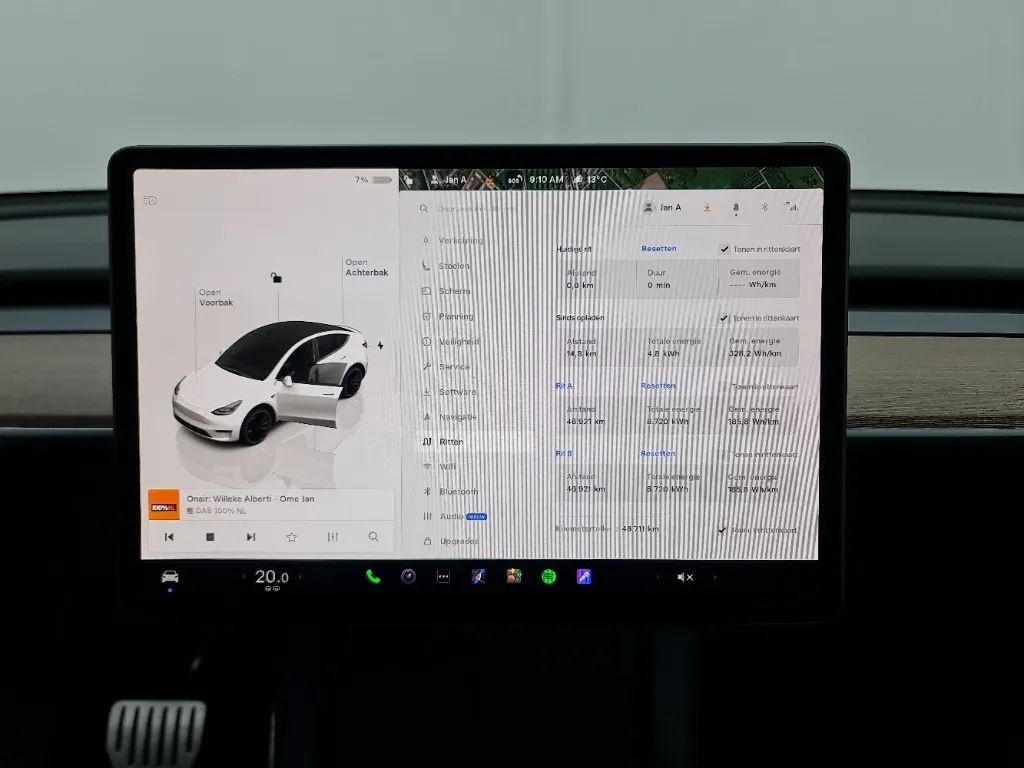 Tesla Tesla