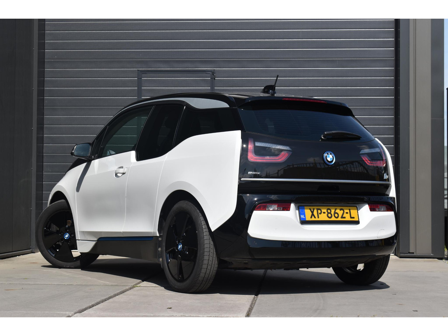 BMW