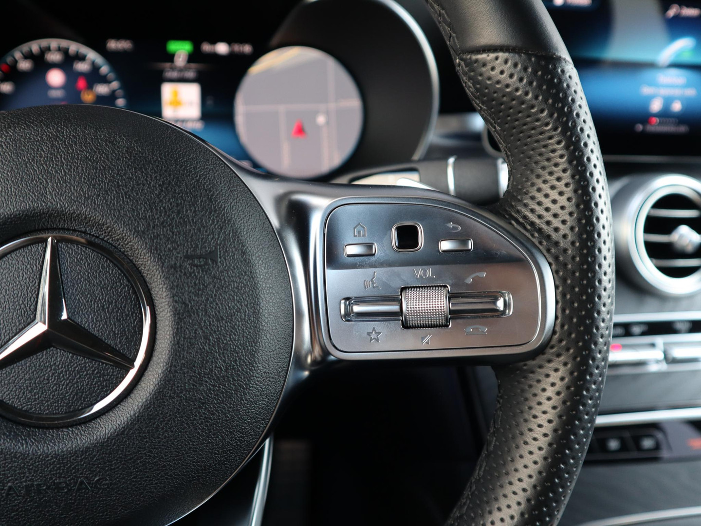 Mercedes-Benz Mercedes-Benz